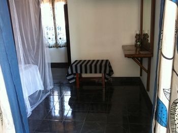 Friends Guesthouse Kudapaduwa Esterno foto